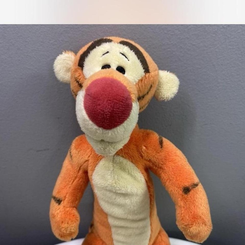 Tigger - Picture 2 of 8